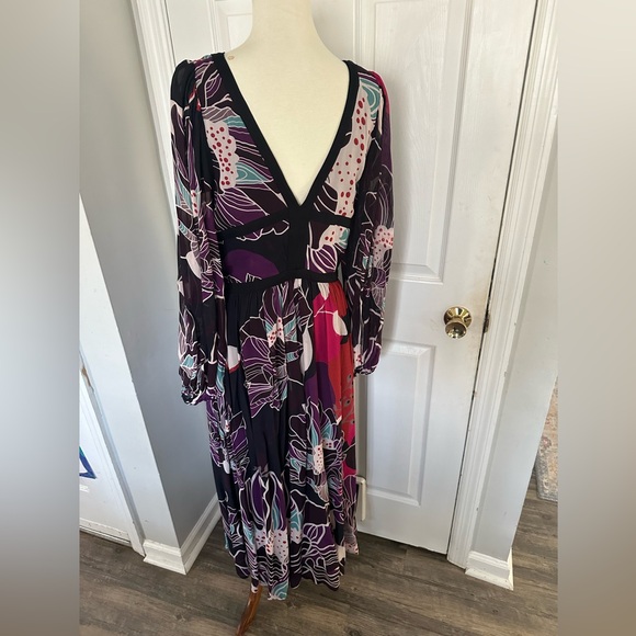 Floral Midi from Anthropologie. Size L NWT - Picture 2 of 4